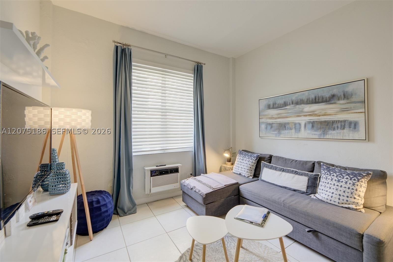 3030 Collins Ave #1G