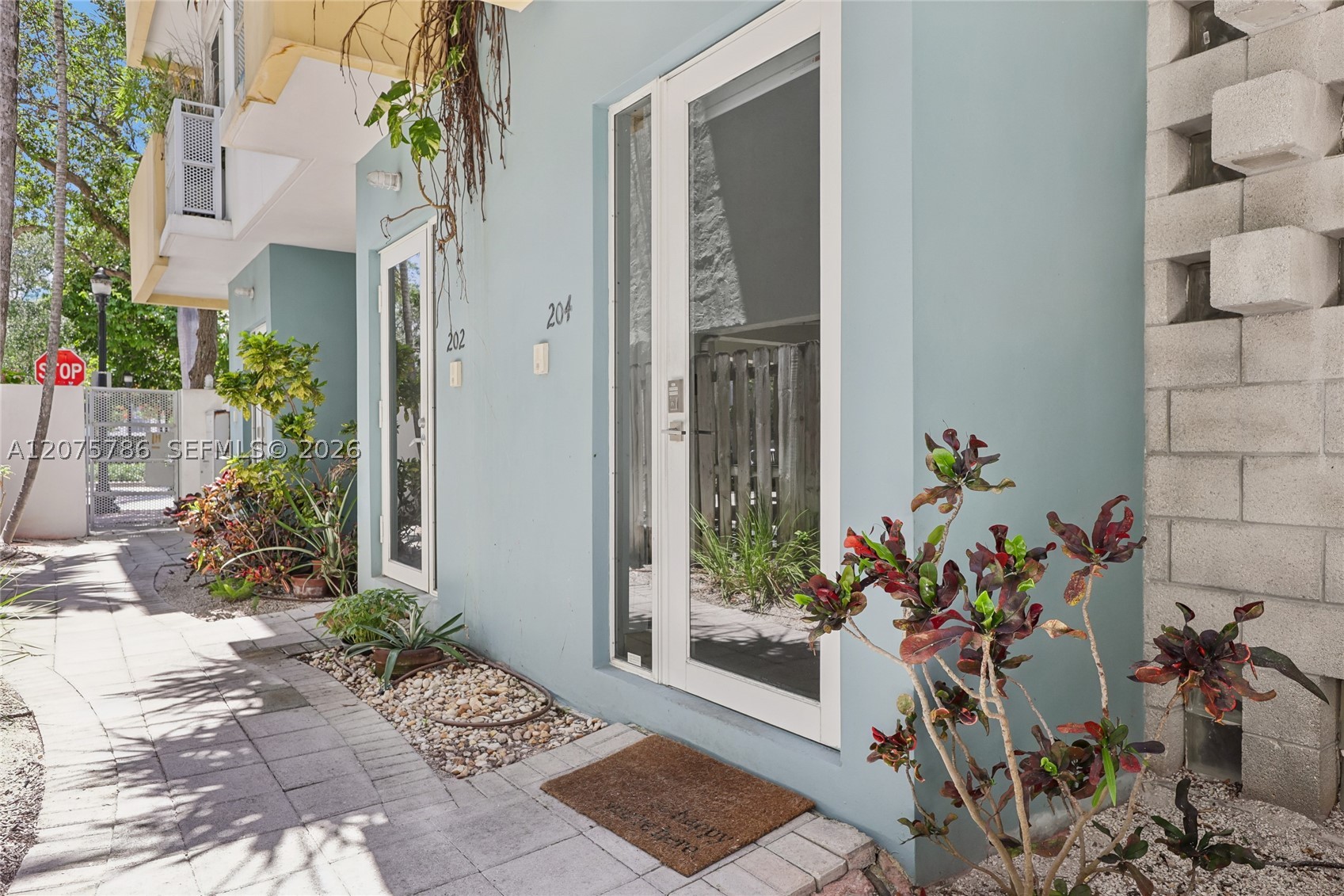 204 Washington Ave #13