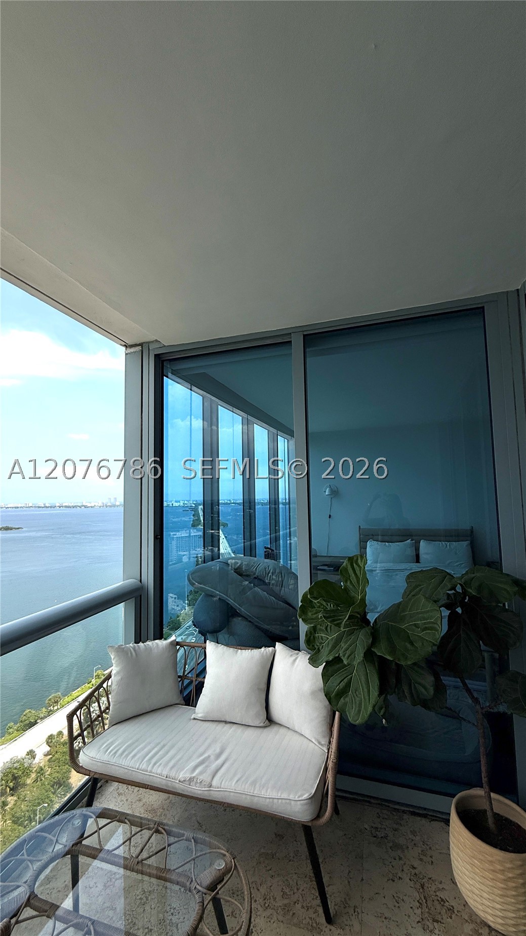 image Blue on the Bay7