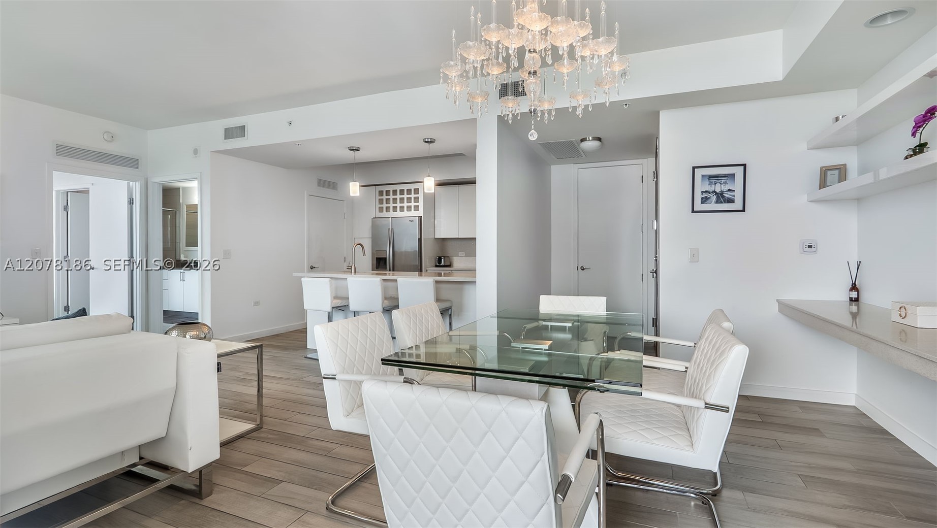 999 SW 1st Ave #2004 Miami, FL 33130