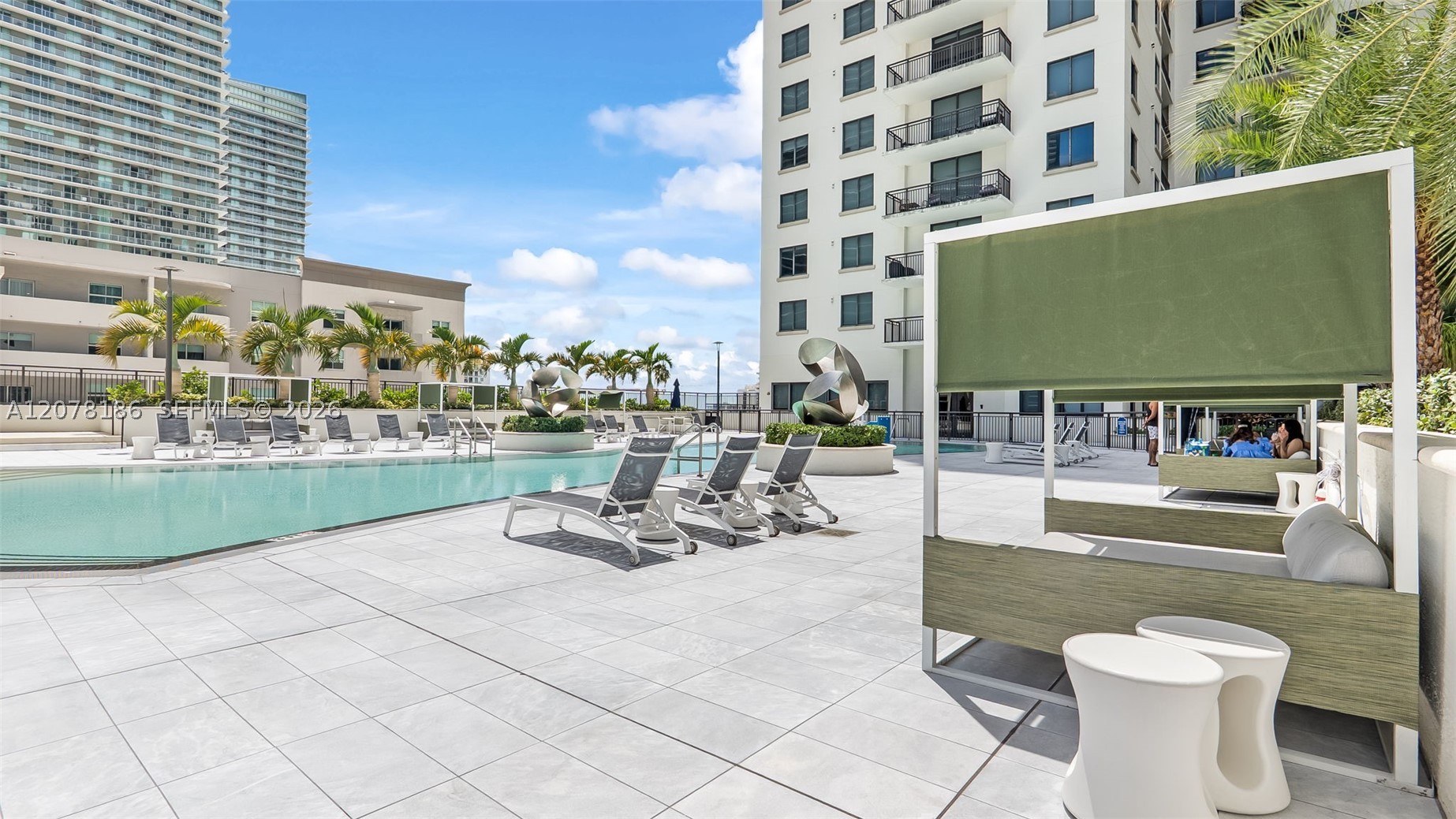999 SW 1st Ave #2004 Miami, FL 33130