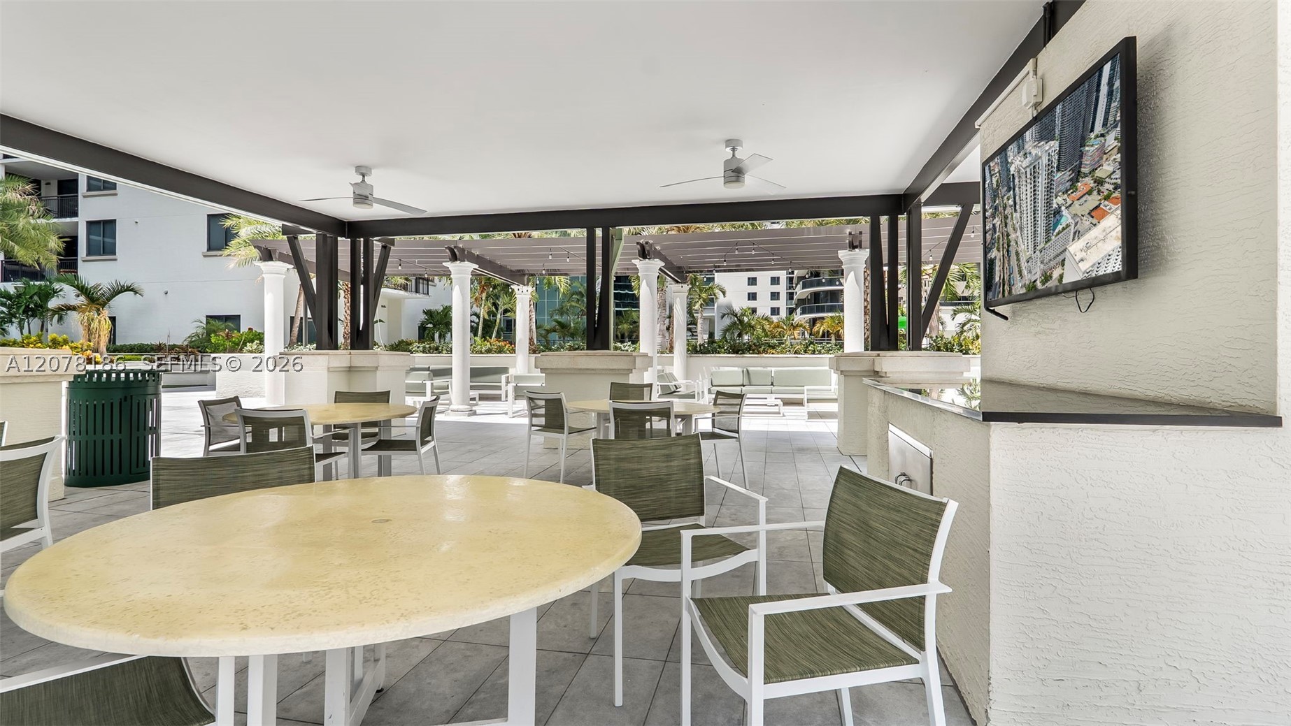 999 SW 1st Ave #2004 Miami, FL 33130
