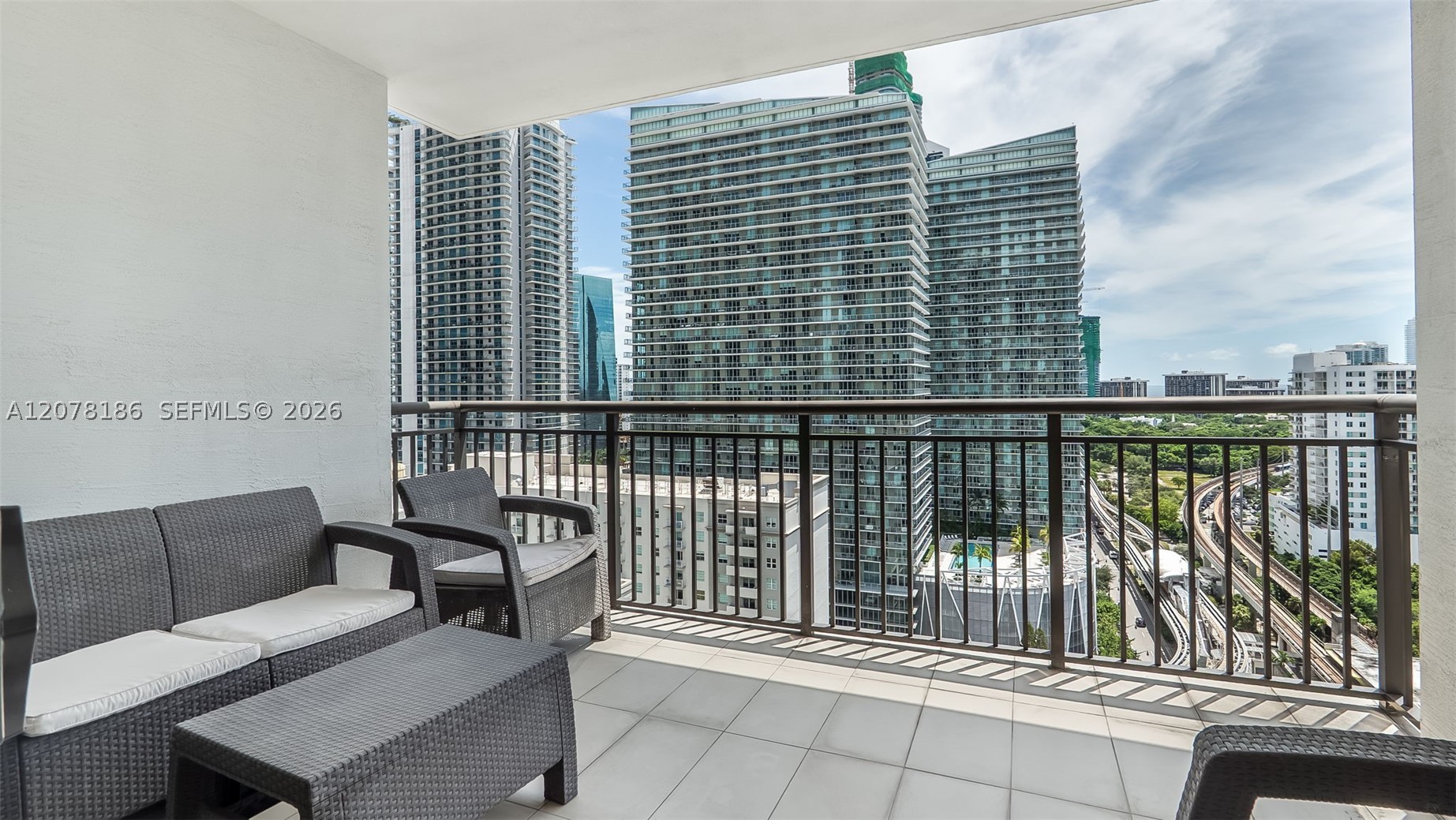 999 SW 1st Ave #2004 Miami, FL 33130