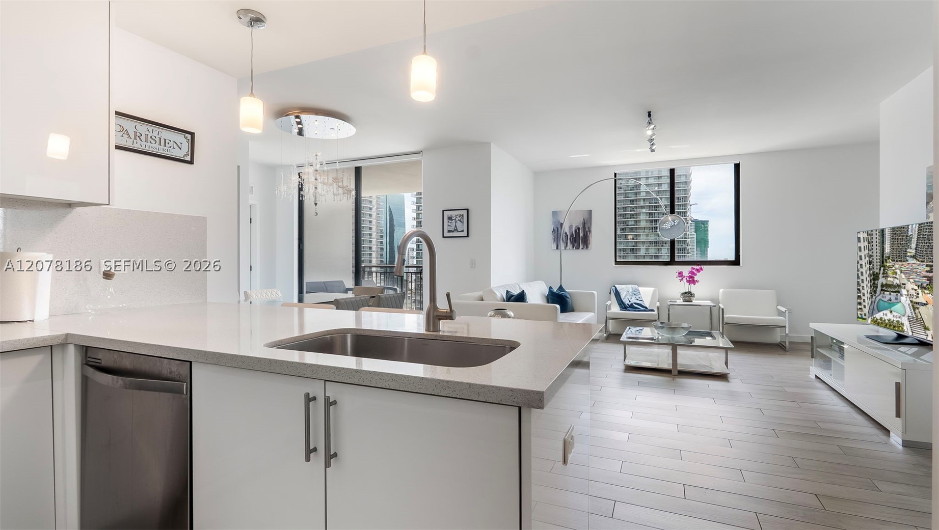 999 SW 1st Ave #2004 Miami, FL 33130