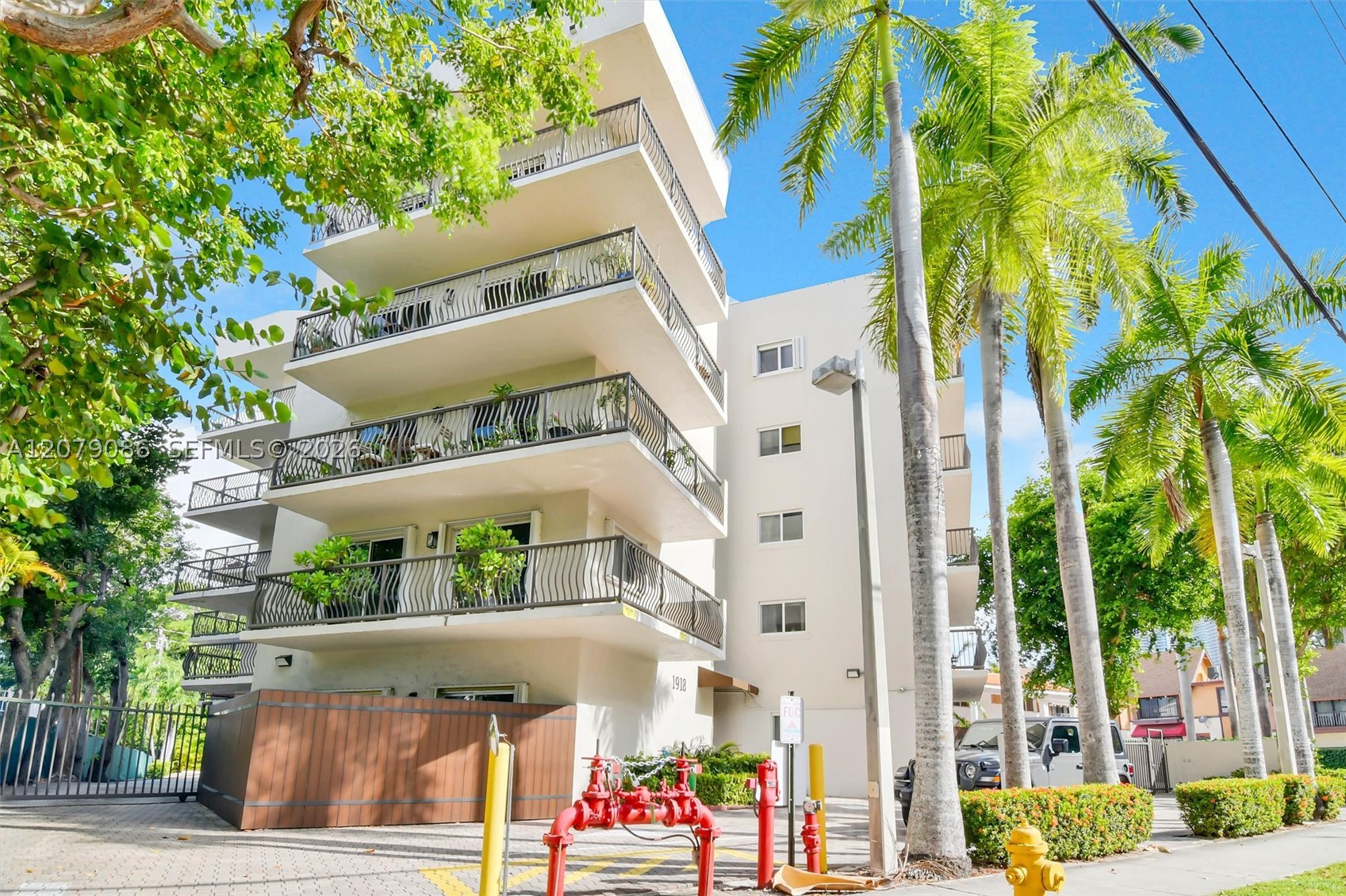 1918 Brickell Ave #505