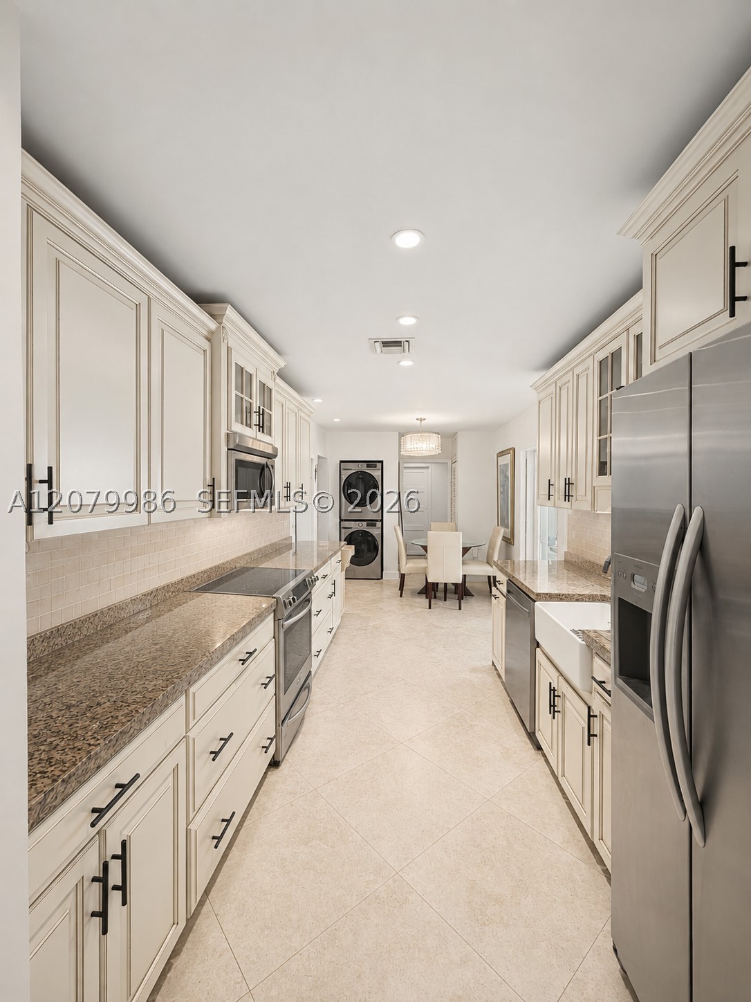 2421 NE 13th St Fort Lauderdale, FL 33304