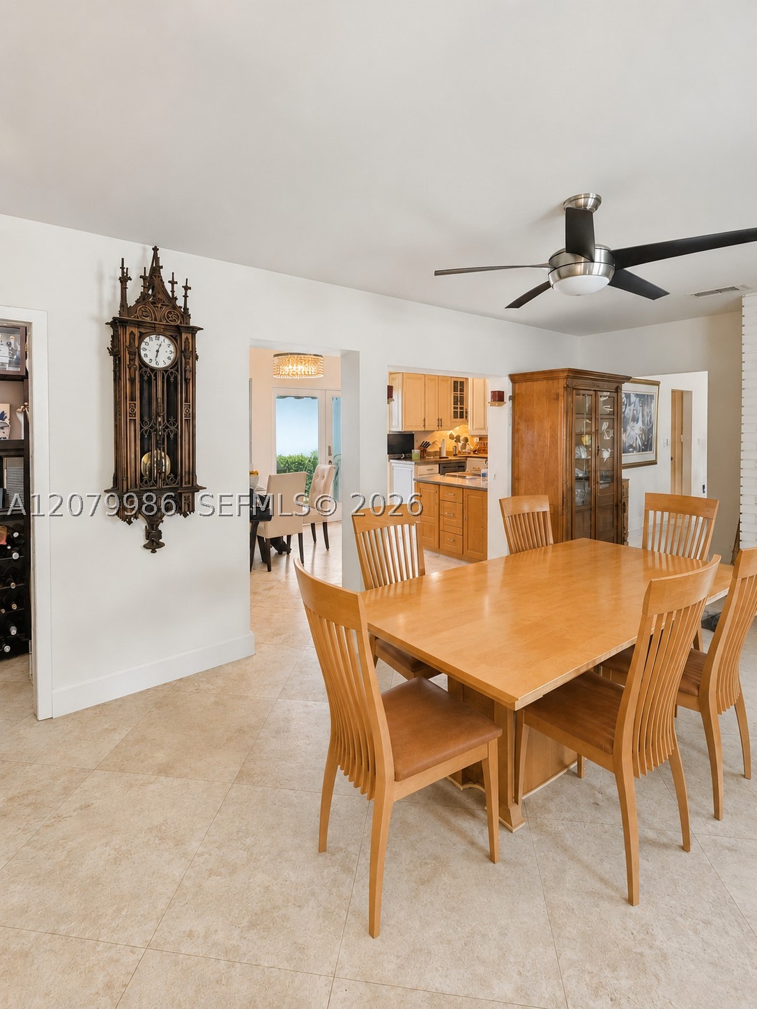 2421 NE 13th St Fort Lauderdale, FL 33304