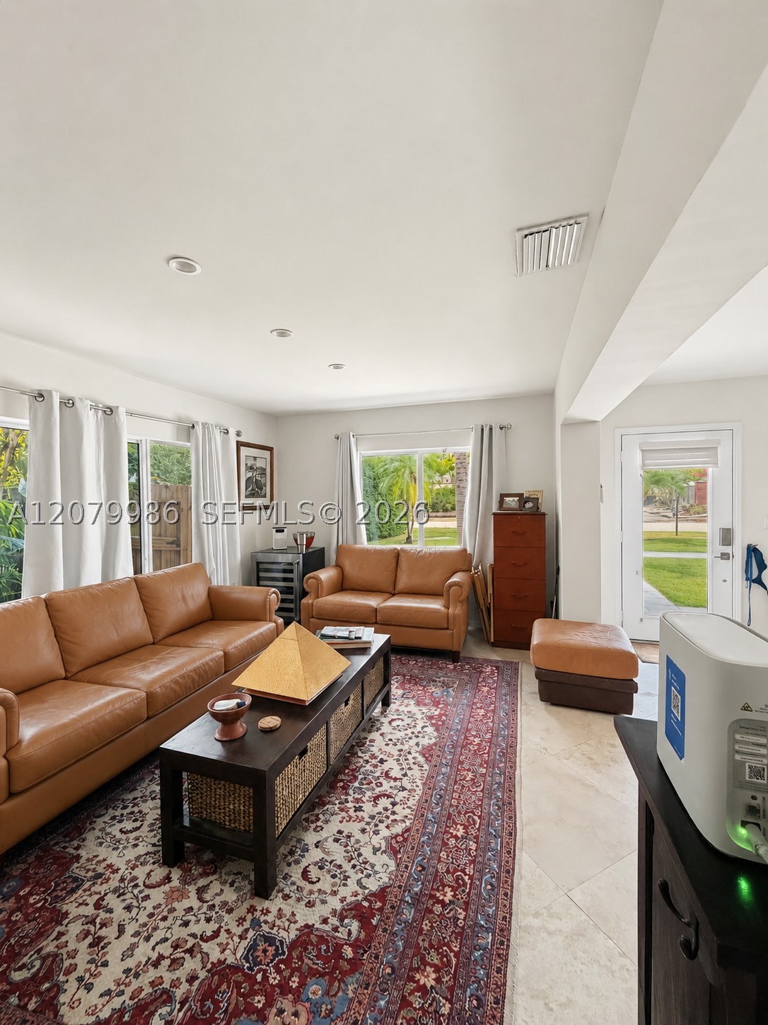 2421 NE 13th St Fort Lauderdale, FL 33304