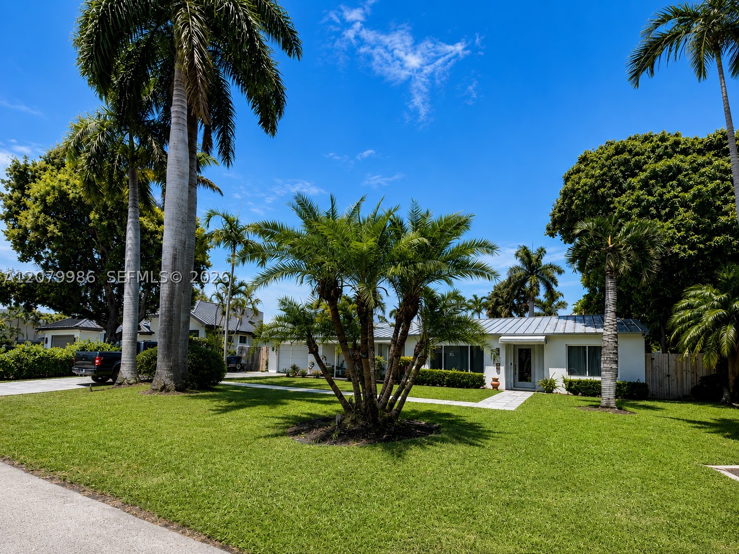 2421 NE 13th St Fort Lauderdale, FL 33304