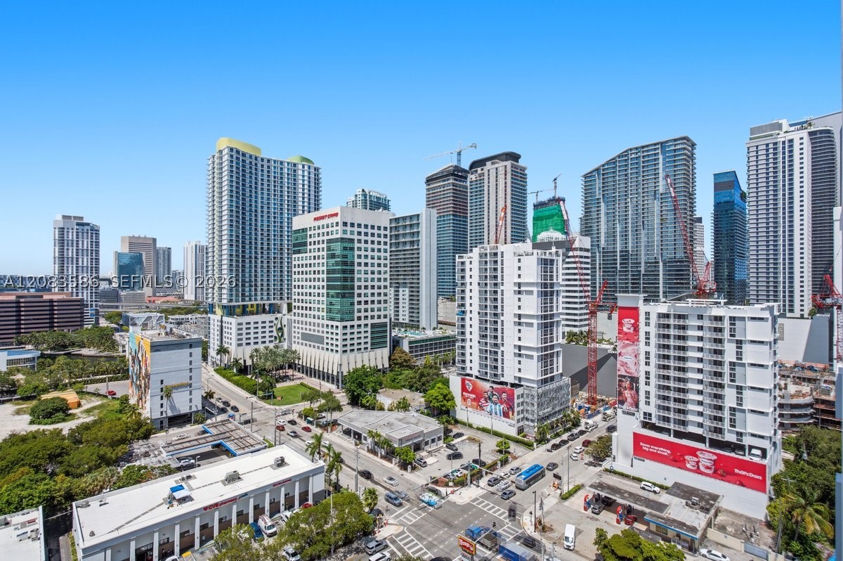 image Smart Brickell I0