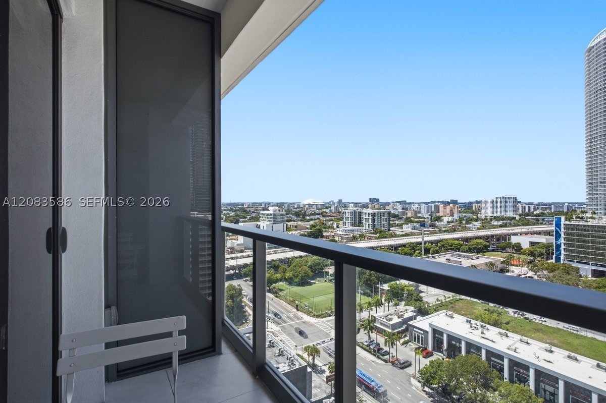 image Smart Brickell I2