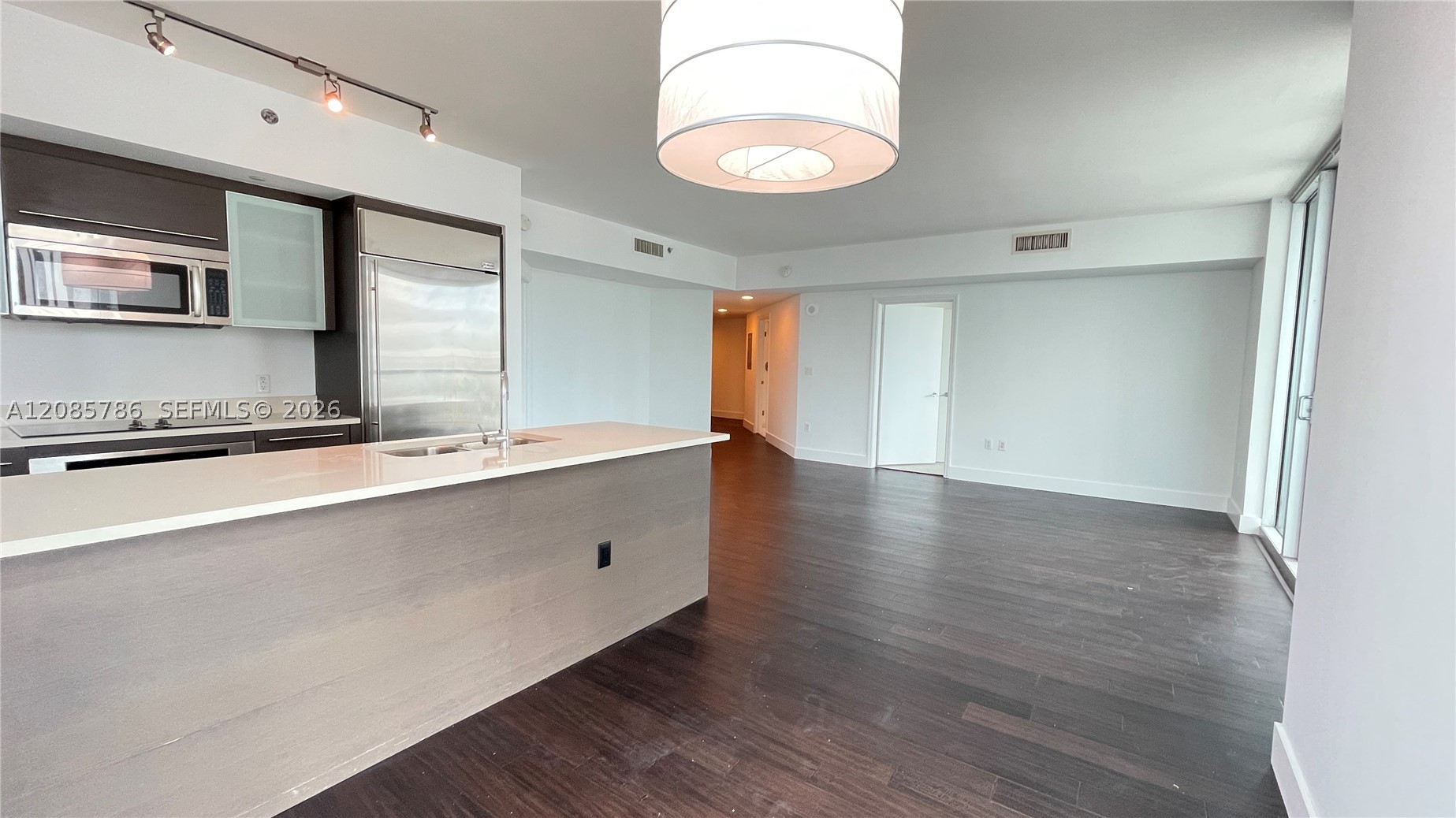 image 500 Brickell West19