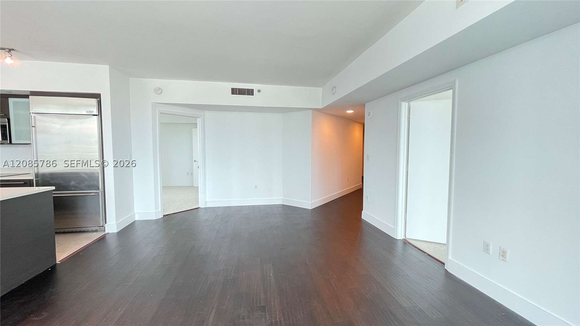 image 500 Brickell West21