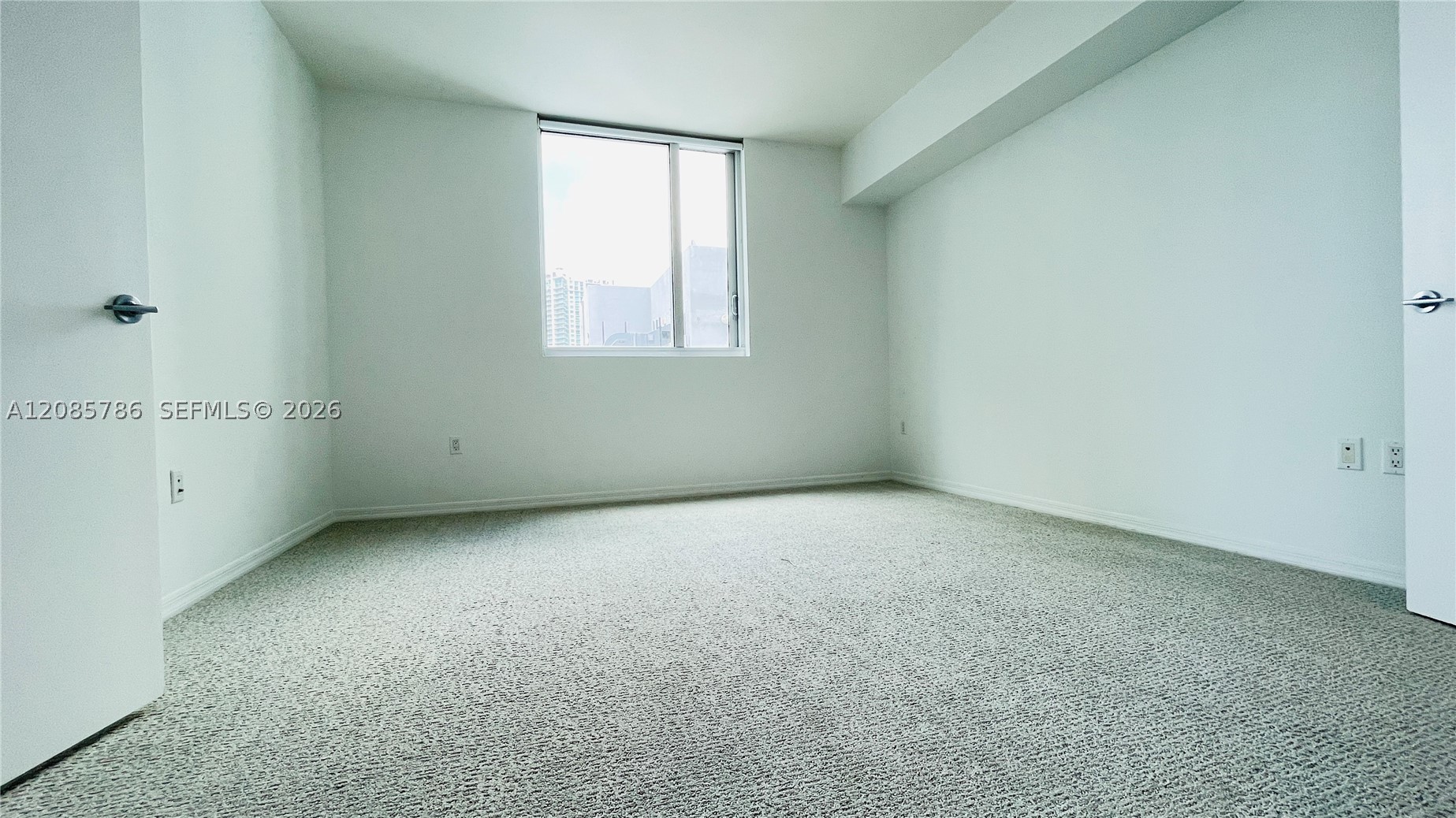 image 500 Brickell West27