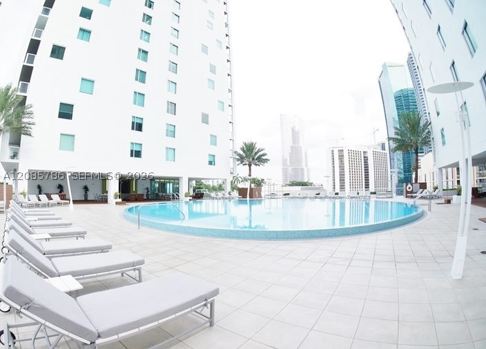 image 500 Brickell West31