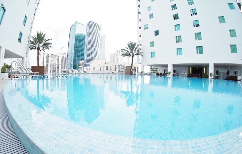 image 500 Brickell West32
