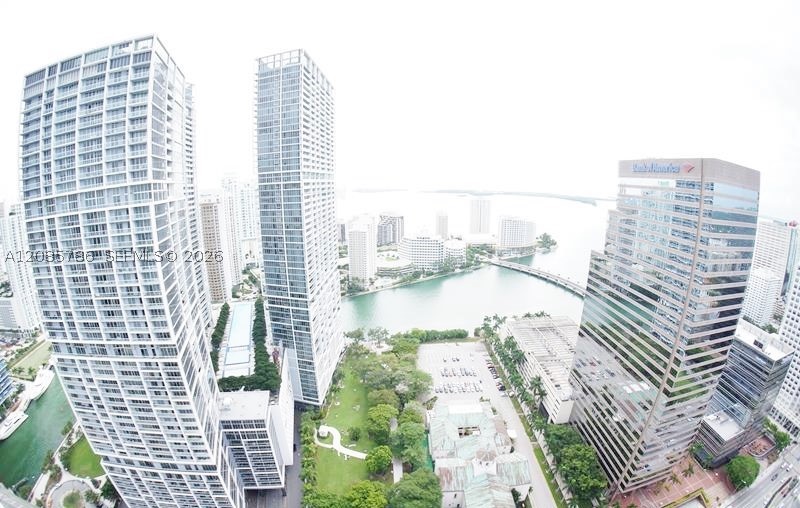 image 500 Brickell West42