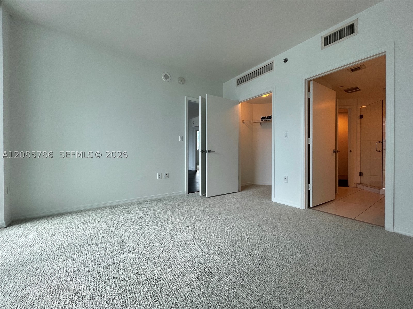 image 500 Brickell West6