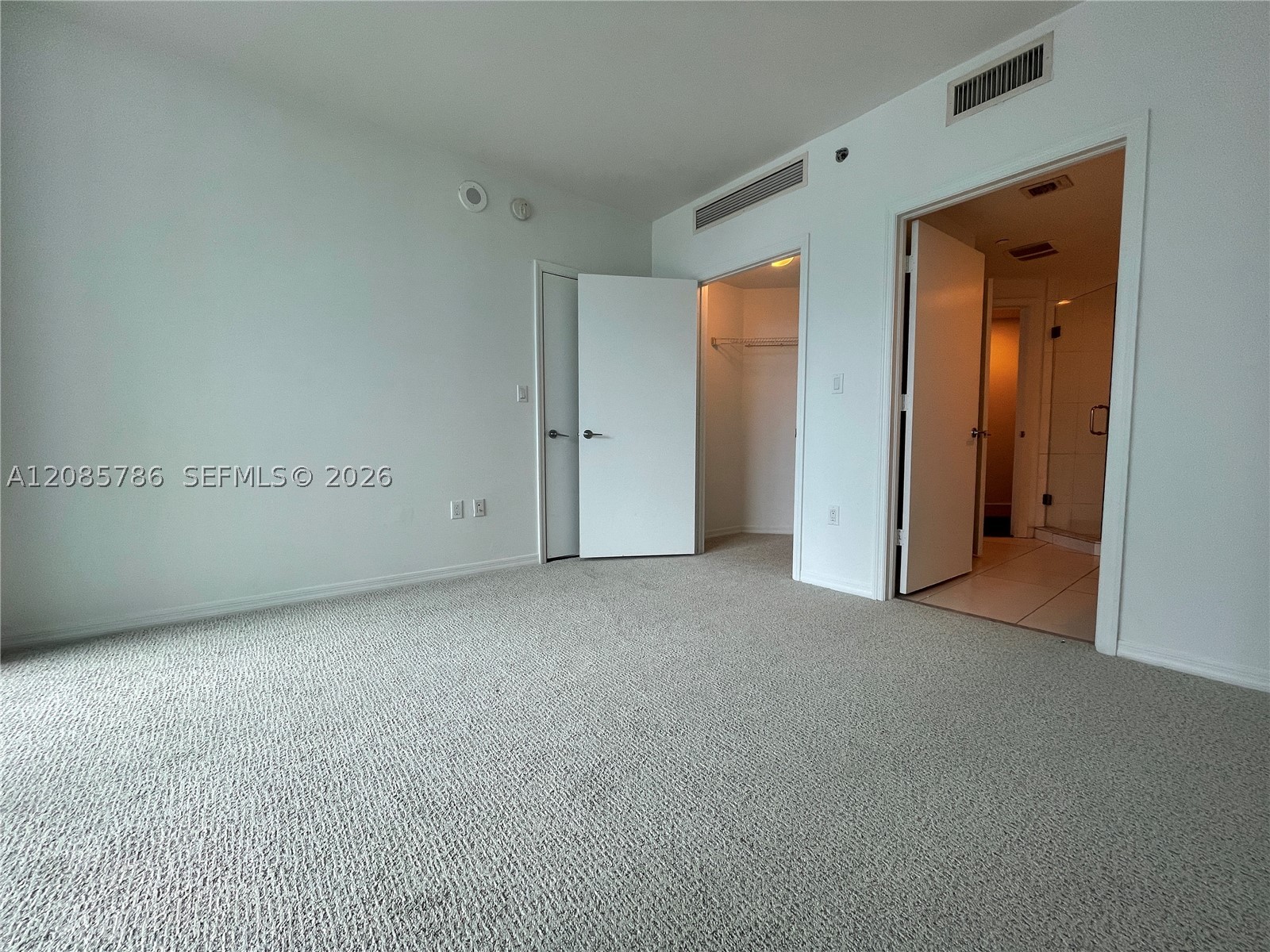 image 500 Brickell West7