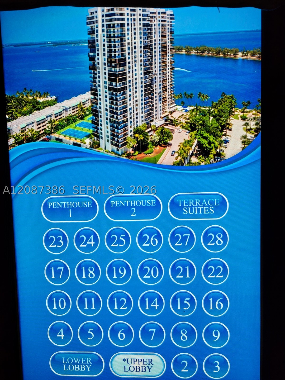 image Brickell Bay Club12
