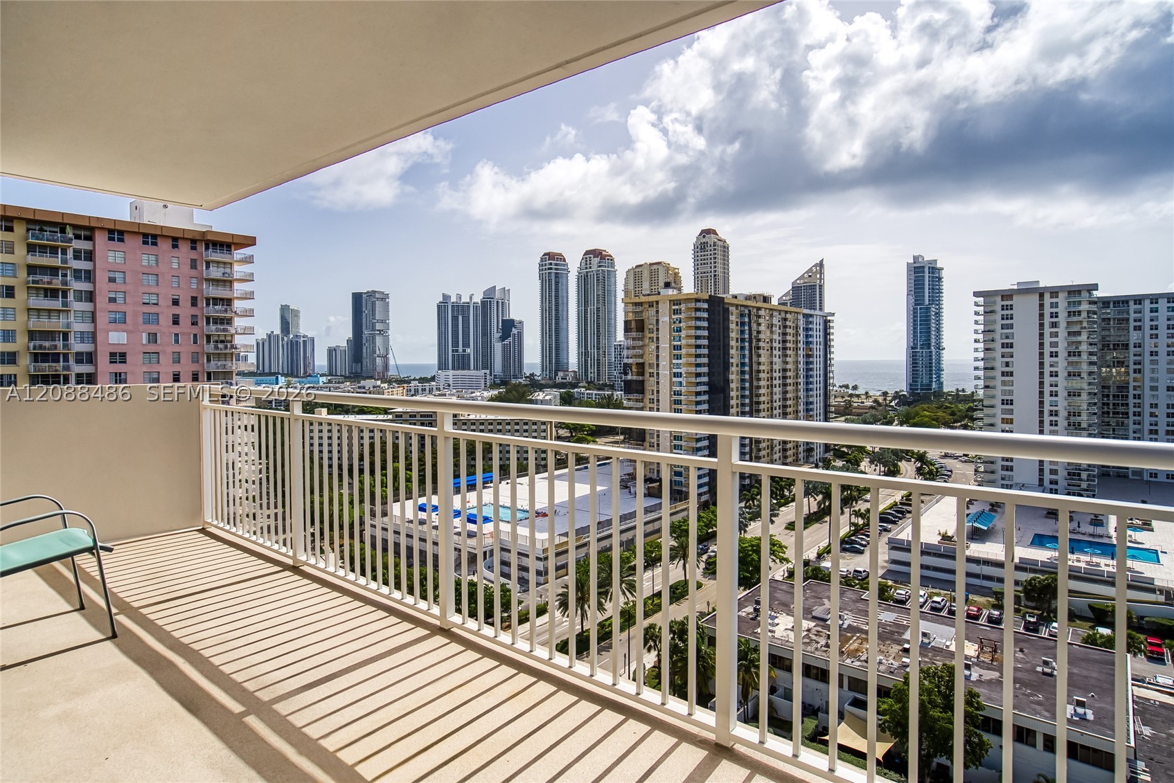 image Winston Towers 10042