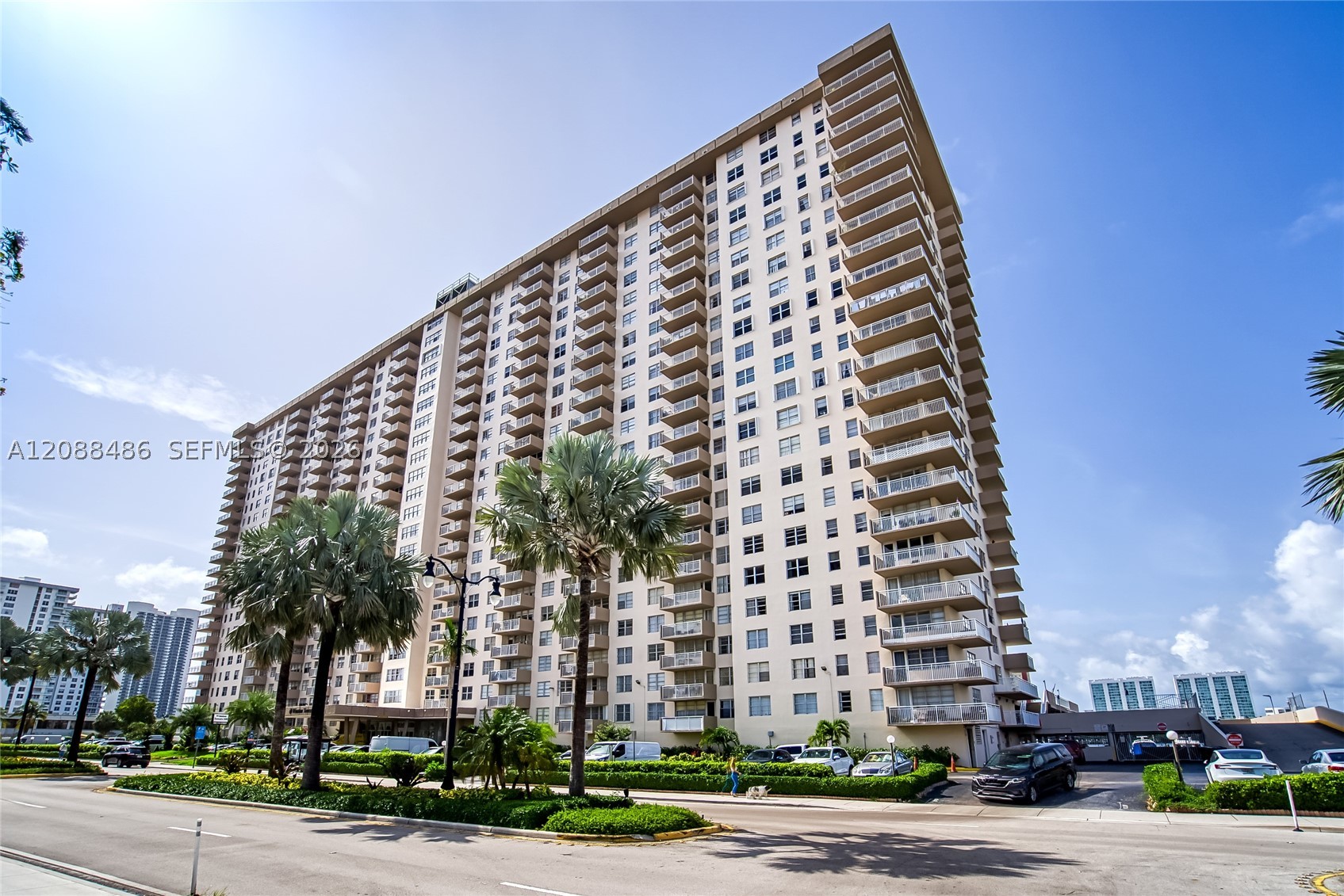 image Winston Towers 10052