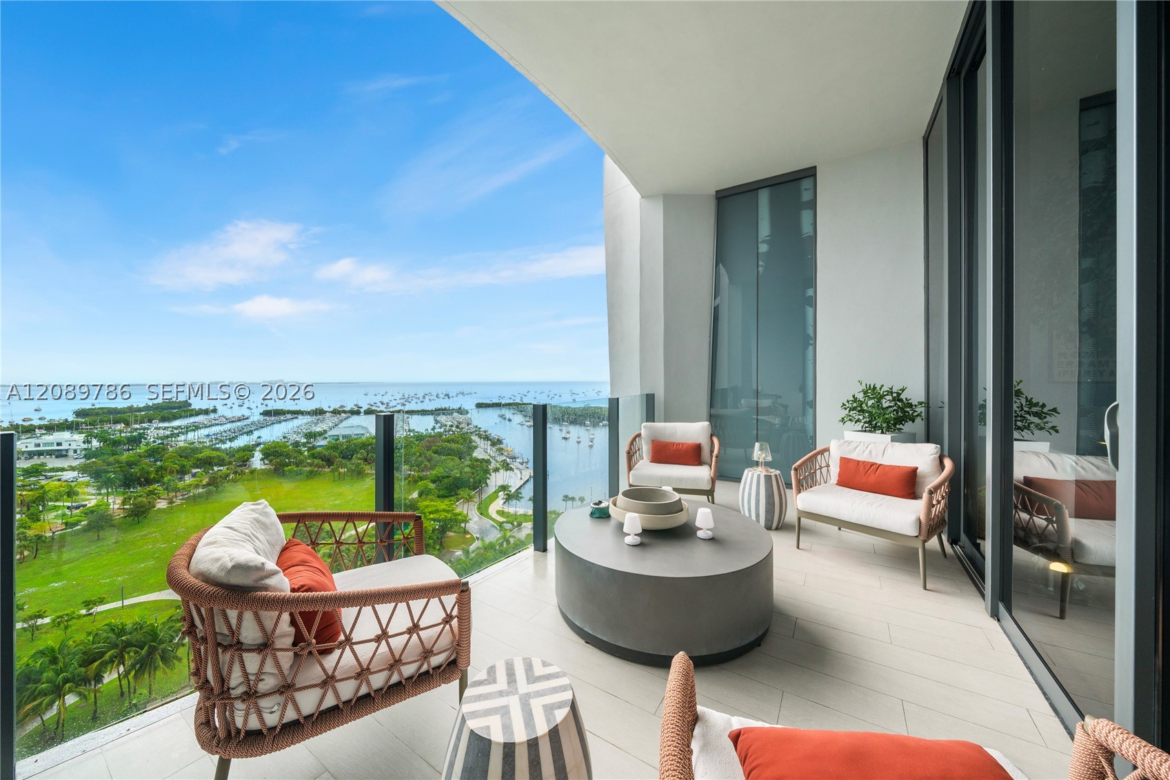 2811 S Bayshore Dr #15C Miami, FL 33133