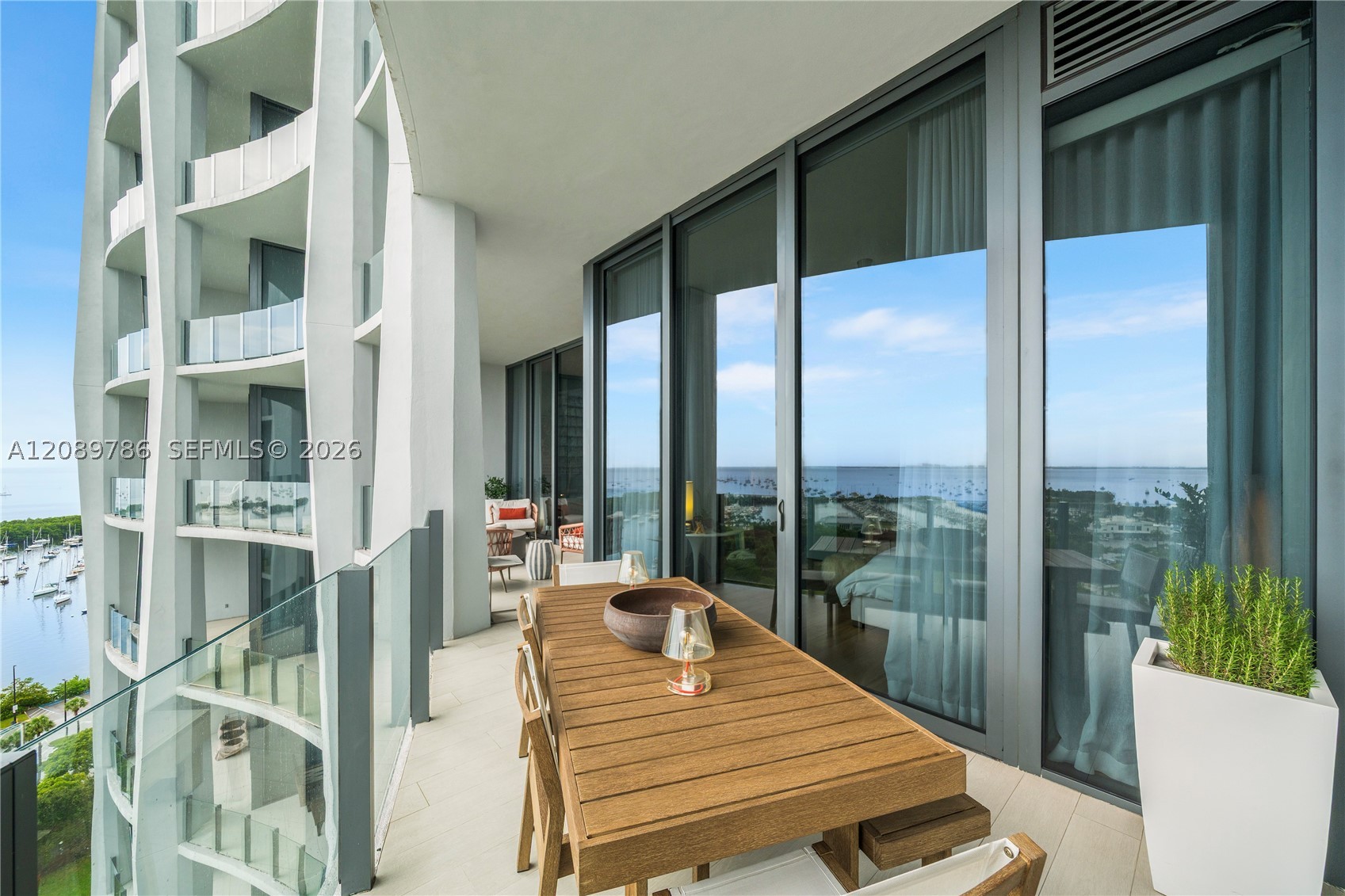 2811 S Bayshore Dr #15C Miami, FL 33133