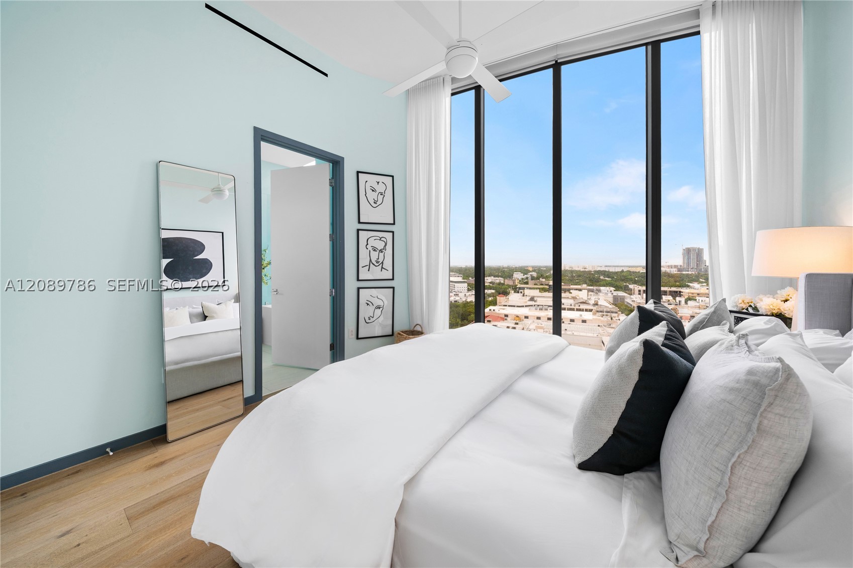2811 S Bayshore Dr #15C Miami, FL 33133