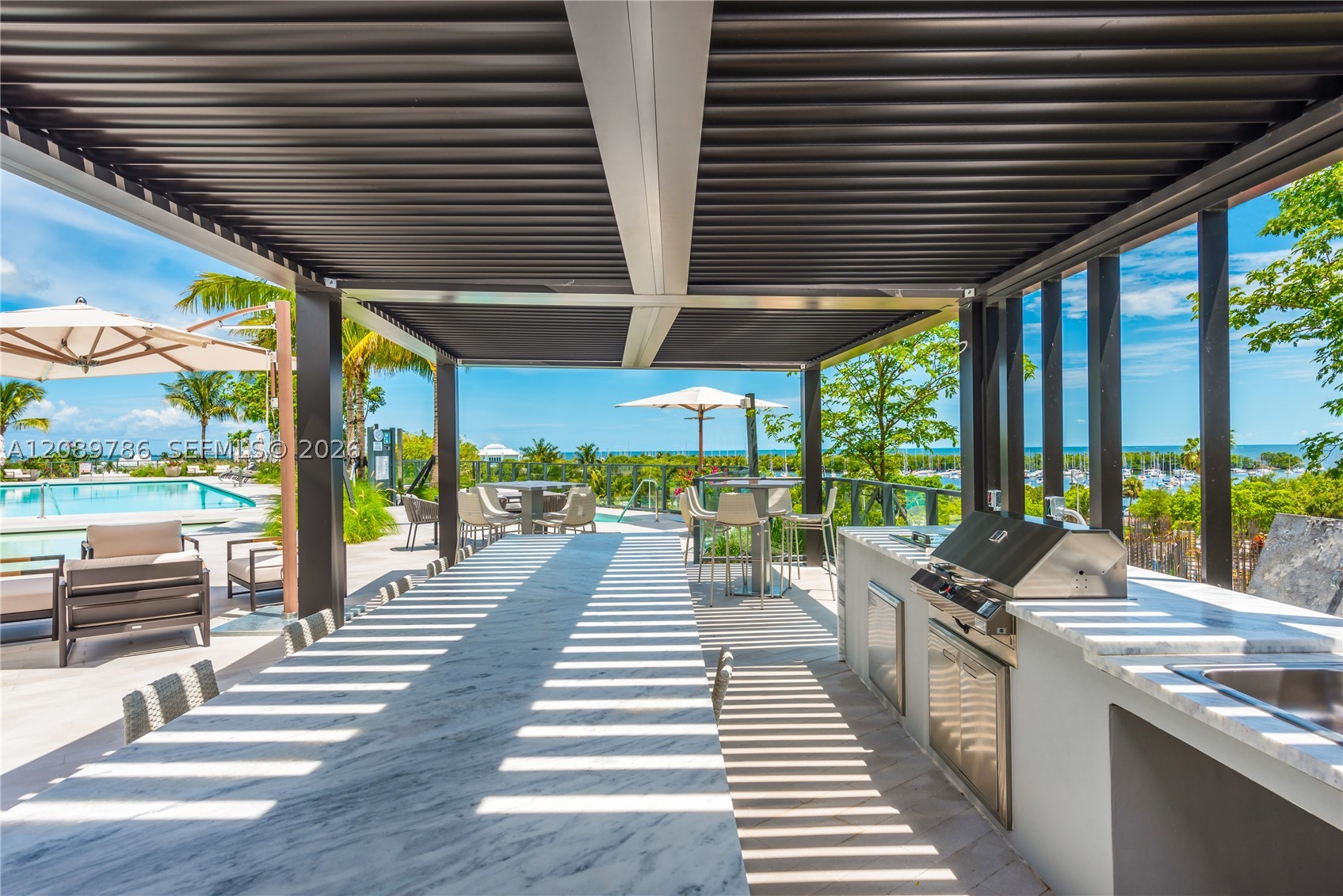 2811 S Bayshore Dr #15C Miami, FL 33133