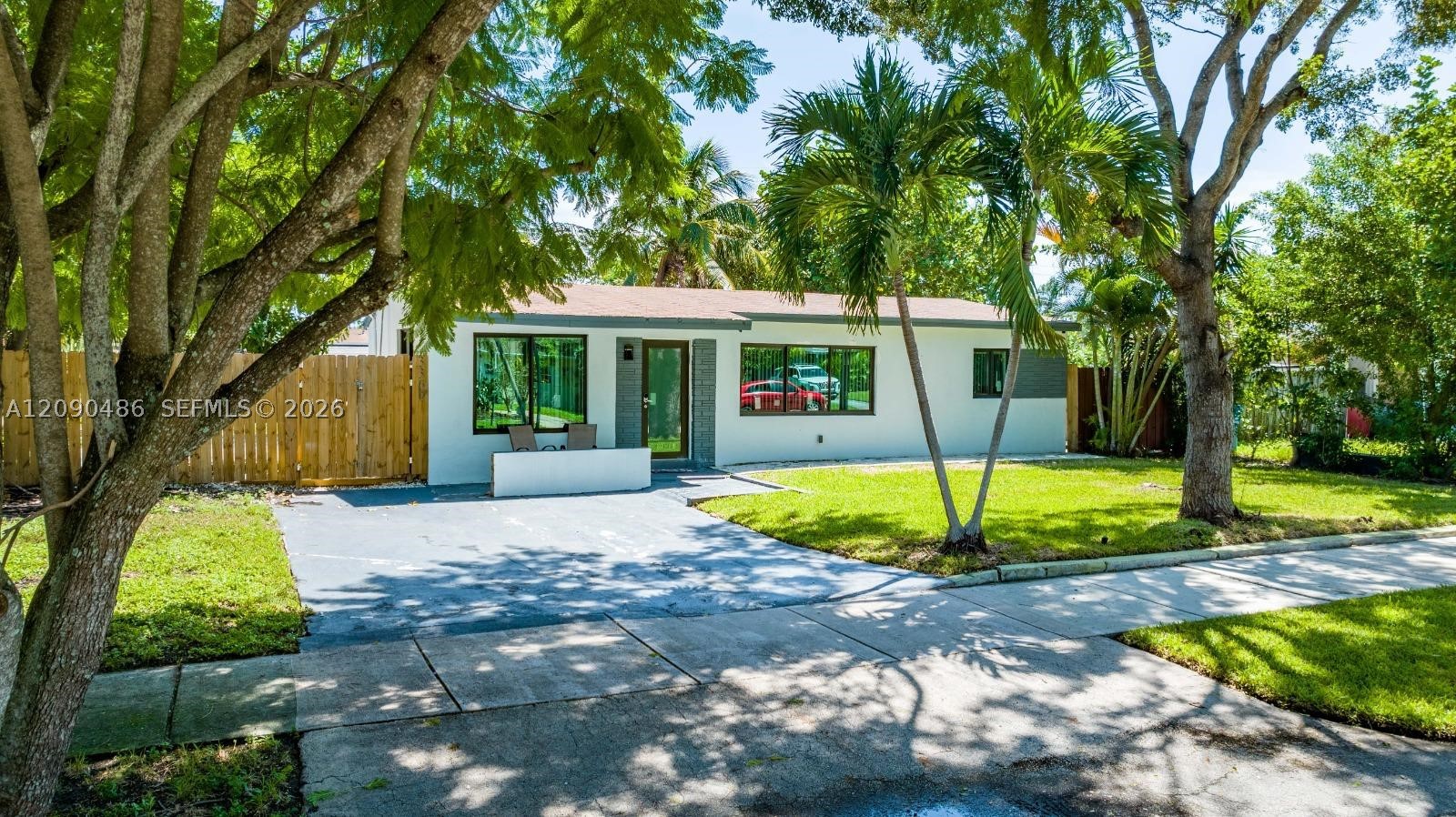 3360 NE 12th Ter
