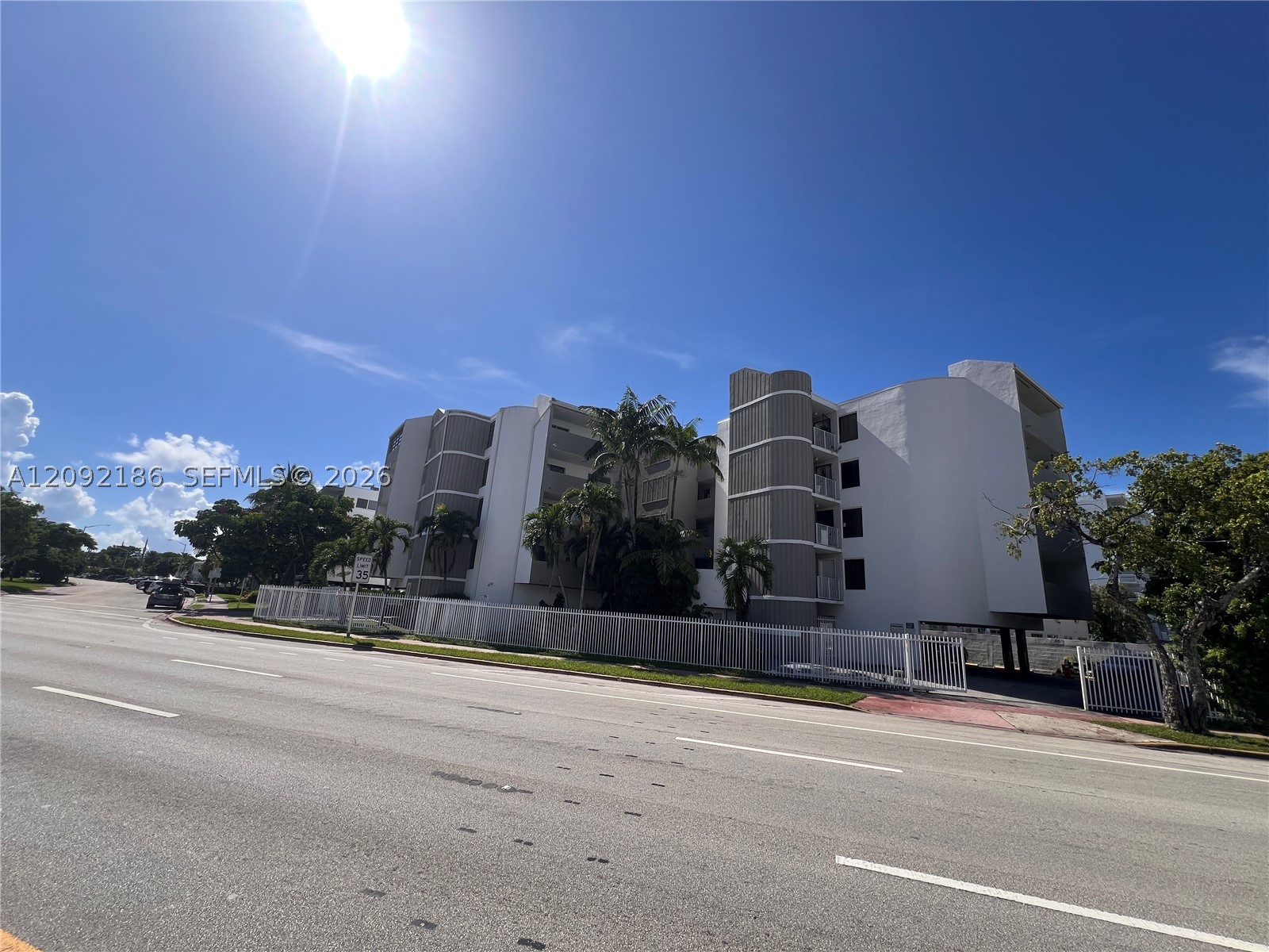 2000 Biarritz Dr #407