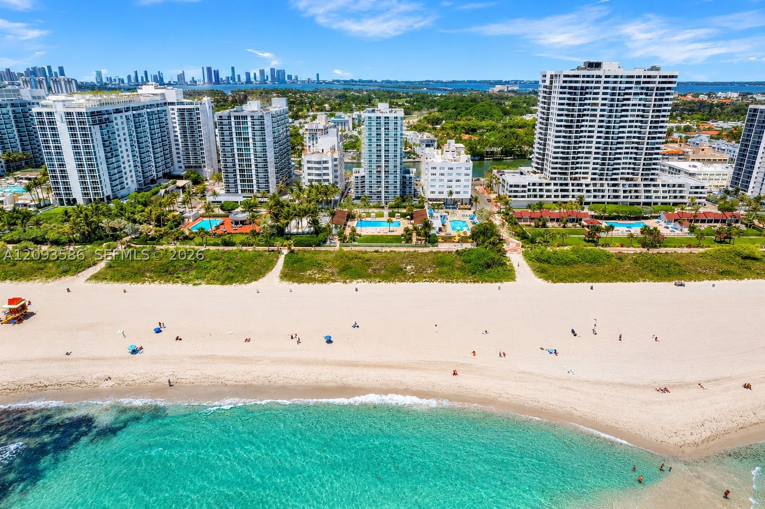 2457 Collins Ave #1502