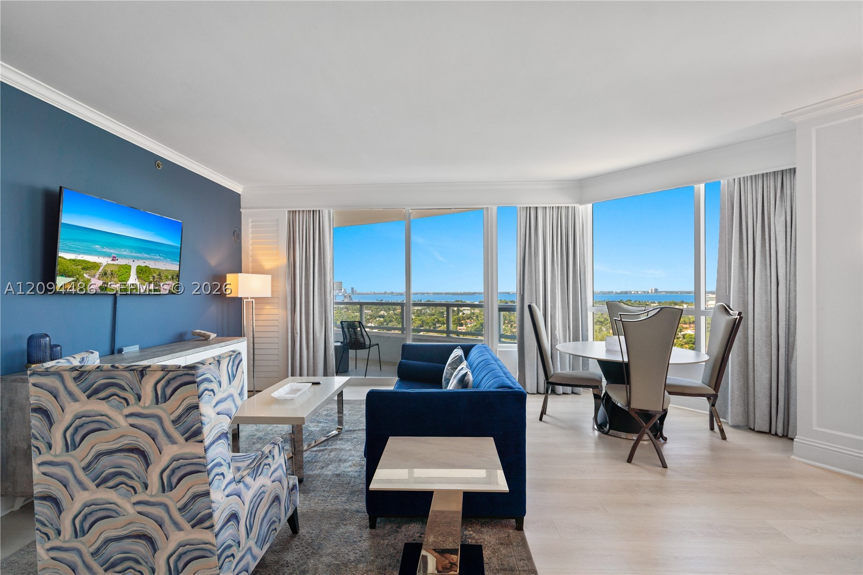 image Fontainebleau Ii Condo10