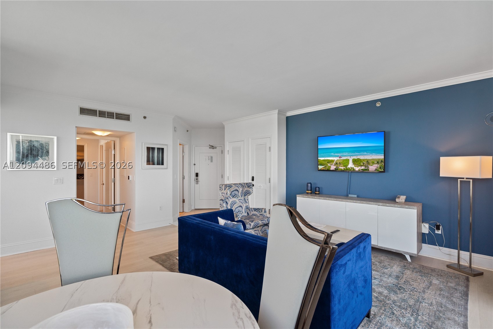 image Fontainebleau Ii Condo13