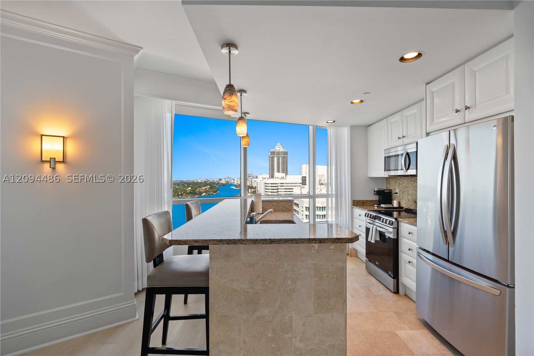 image Fontainebleau Ii Condo15