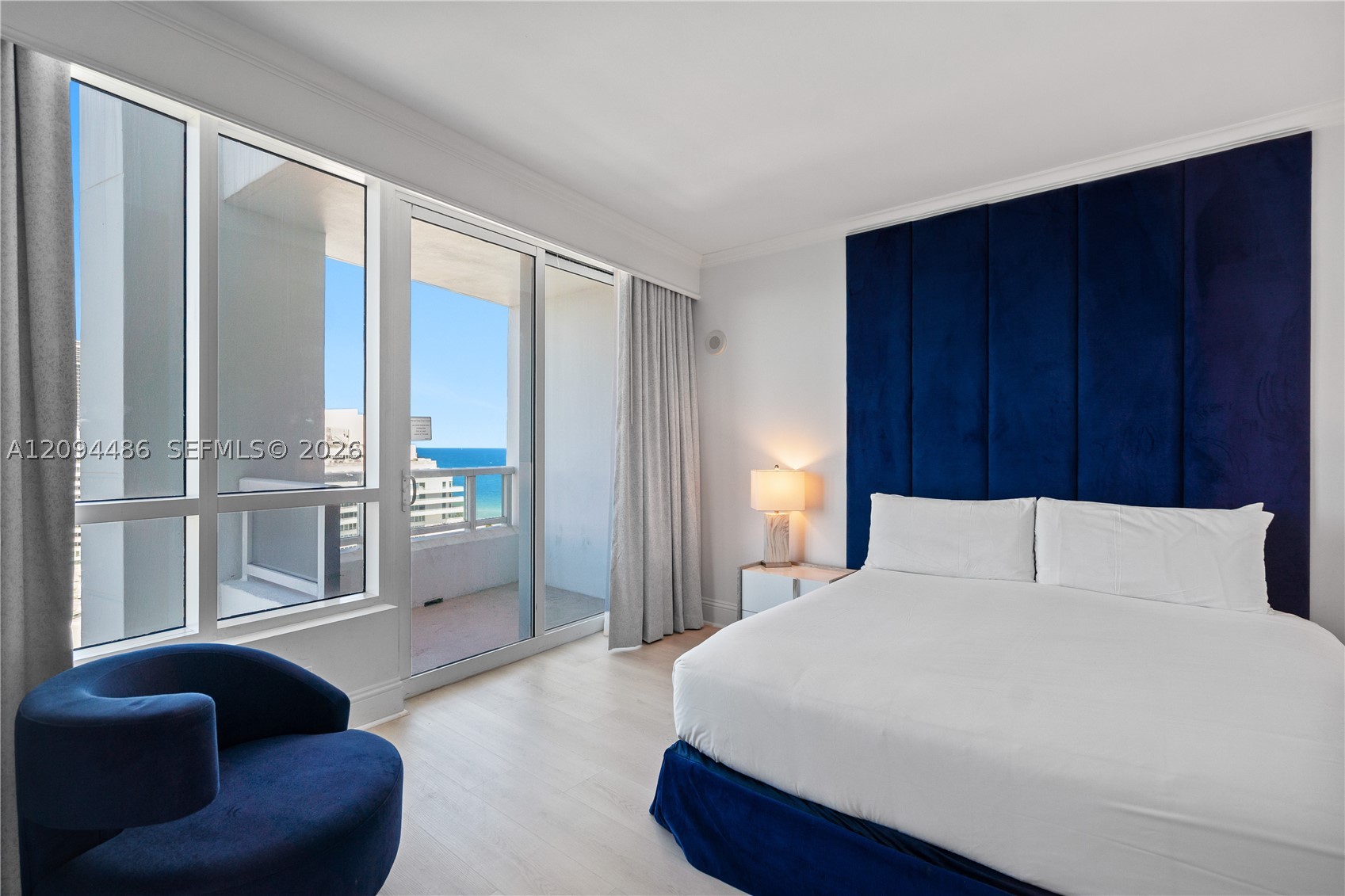 image Fontainebleau Ii Condo23