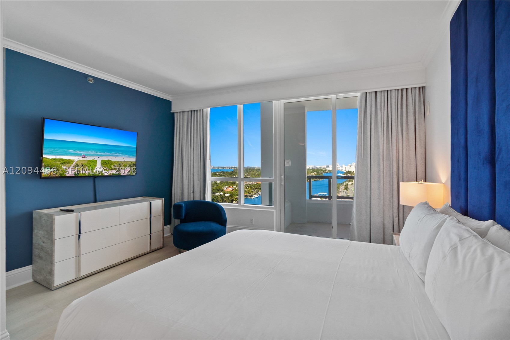 image Fontainebleau Ii Condo25