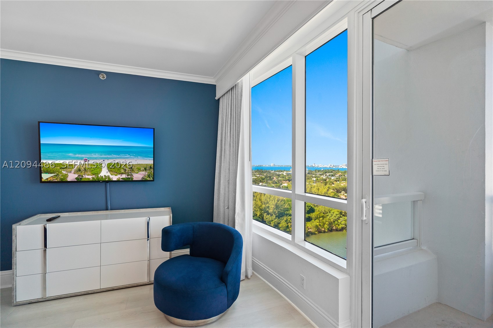 image Fontainebleau Ii Condo26