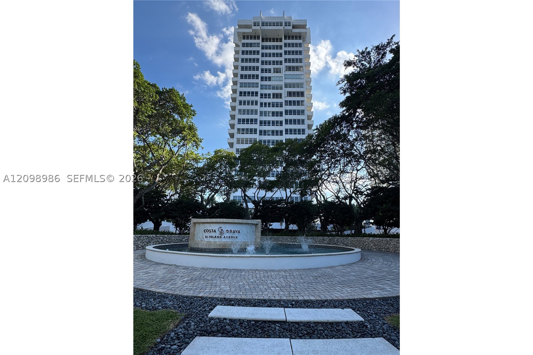 11 Island Ave #2006 Miami Beach, FL 33139