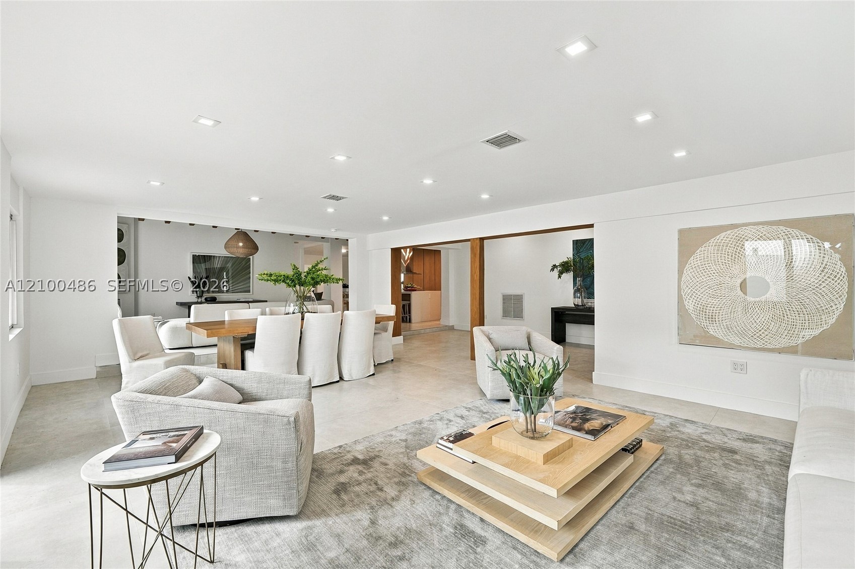 596 W 50th St Miami Beach, FL 33140