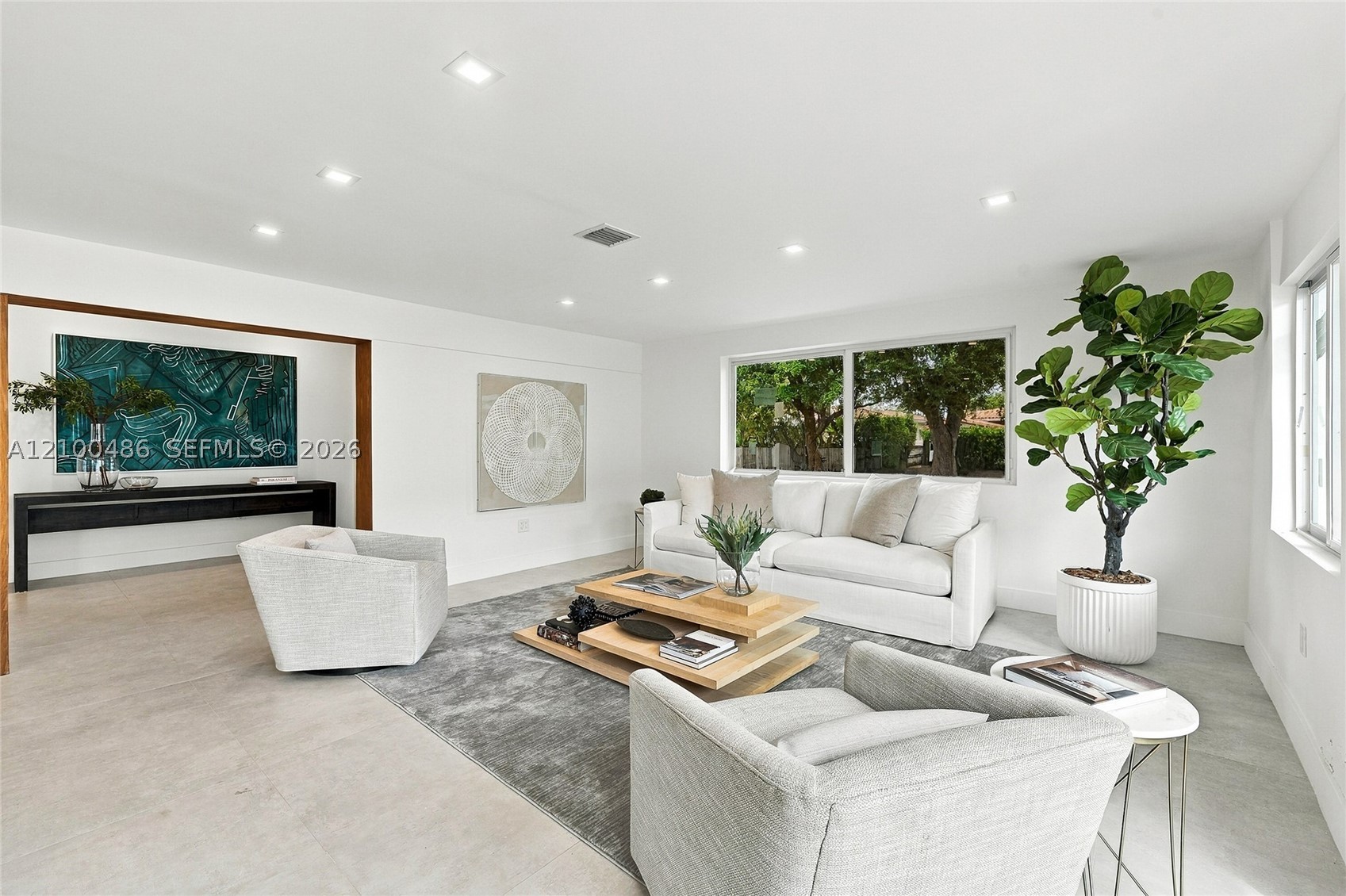 596 W 50th St Miami Beach, FL 33140
