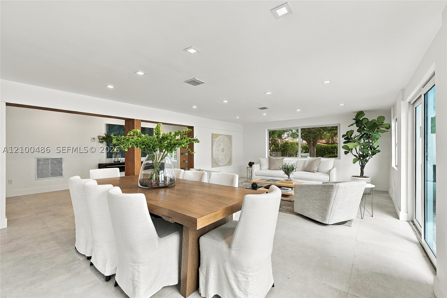 596 W 50th St Miami Beach, FL 33140