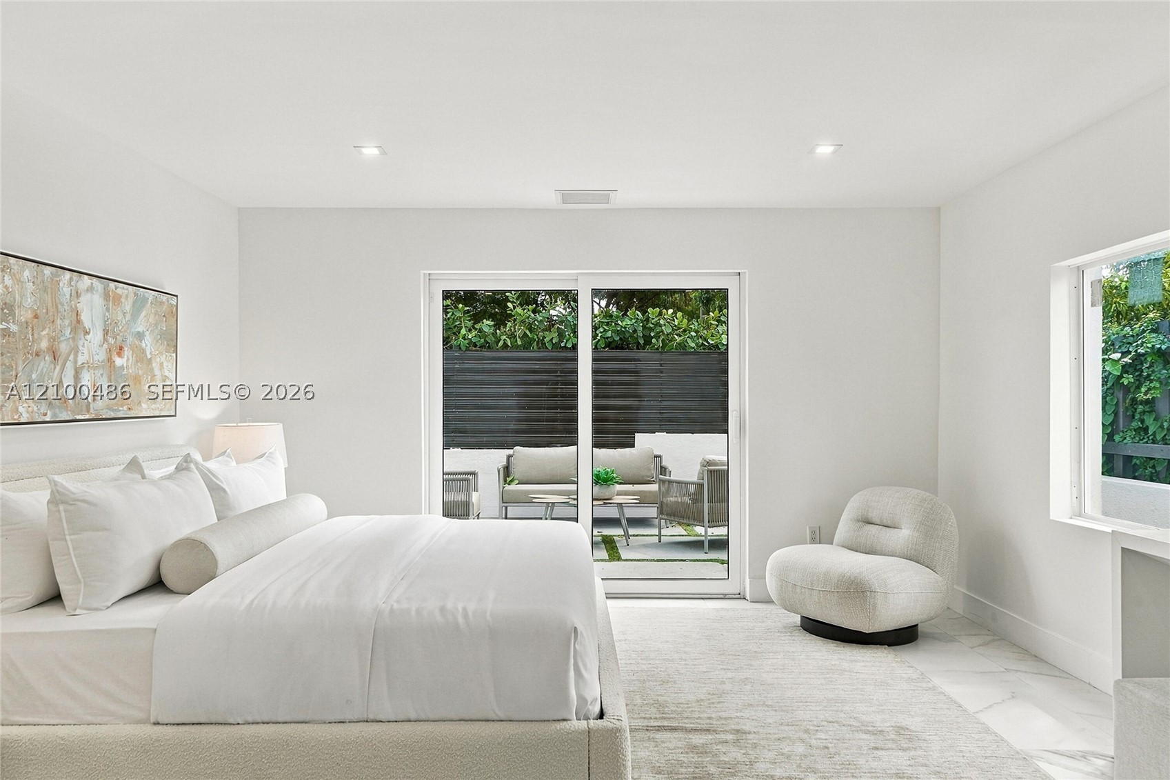 596 W 50th St Miami Beach, FL 33140