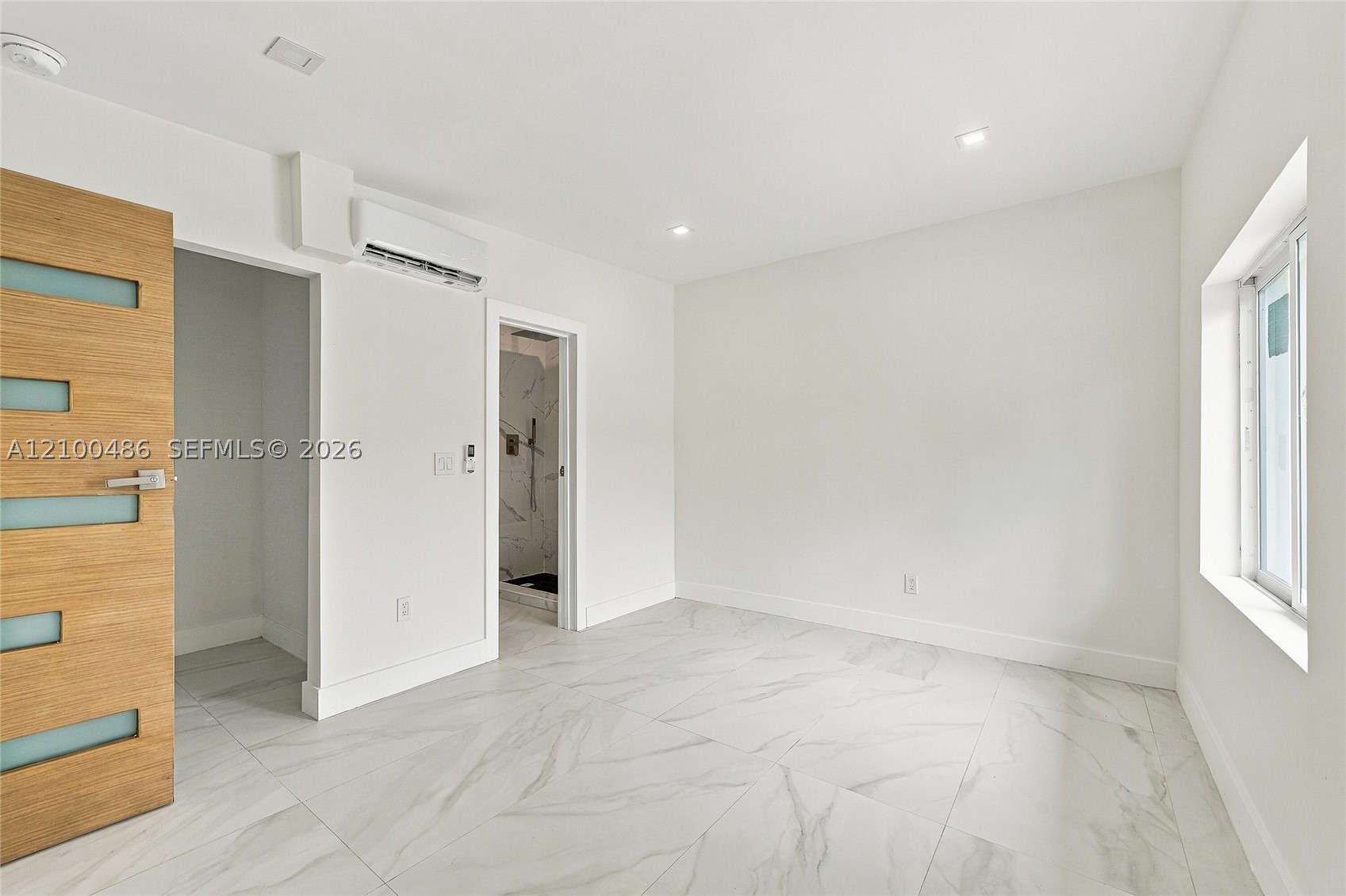 596 W 50th St Miami Beach, FL 33140