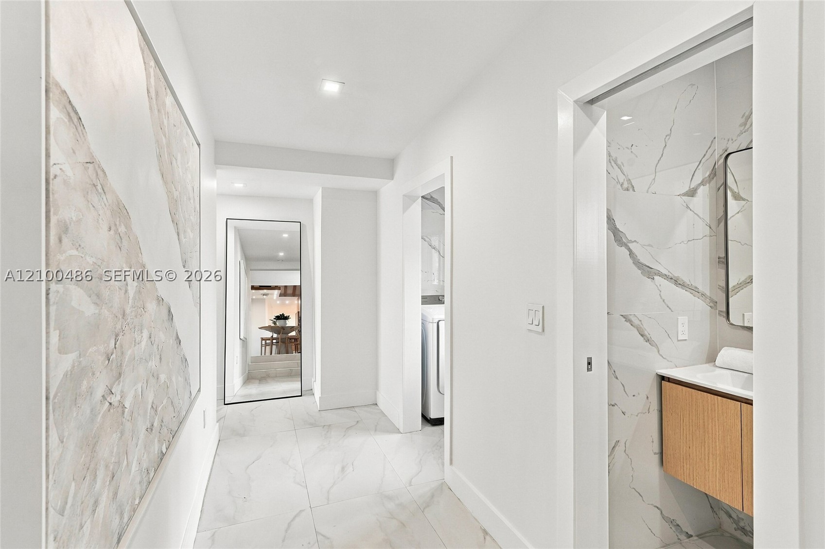 596 W 50th St Miami Beach, FL 33140