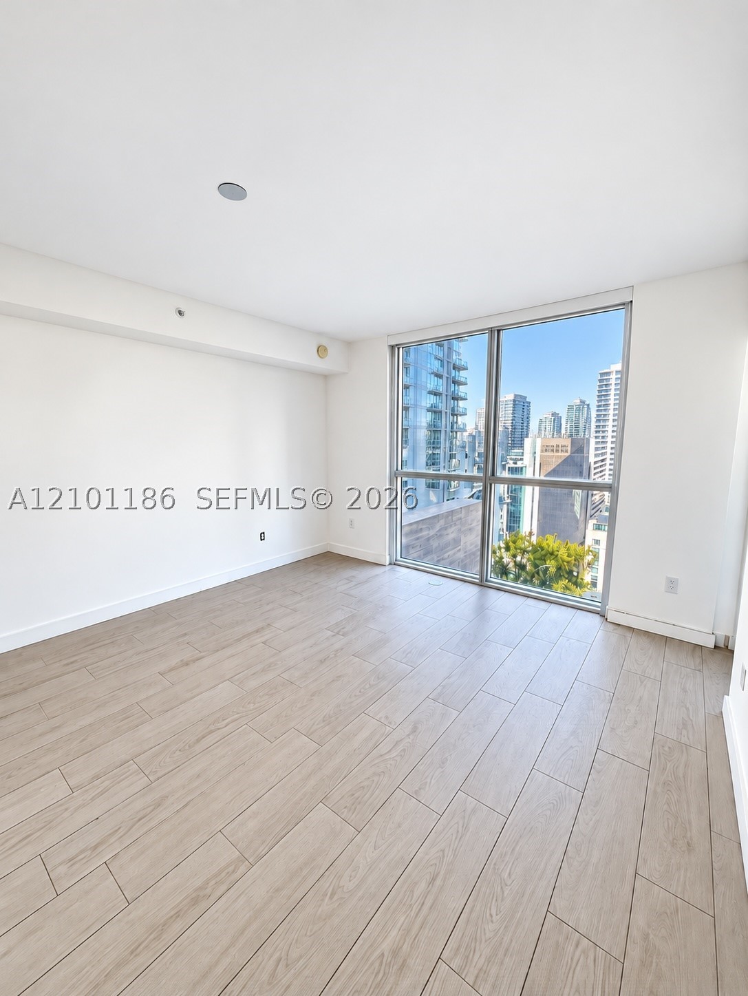 image The Bond on Brickell4