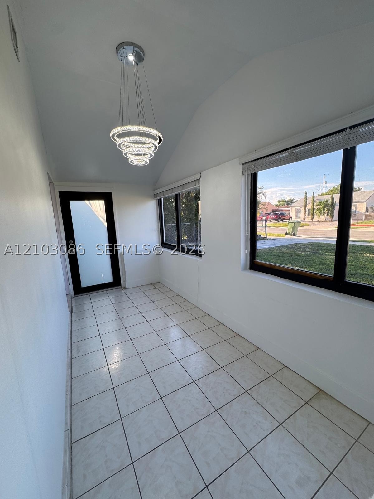 850 SE 2nd Pl Hialeah, FL 33010
