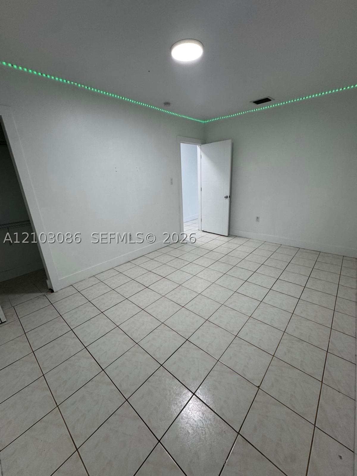 850 SE 2nd Pl Hialeah, FL 33010
