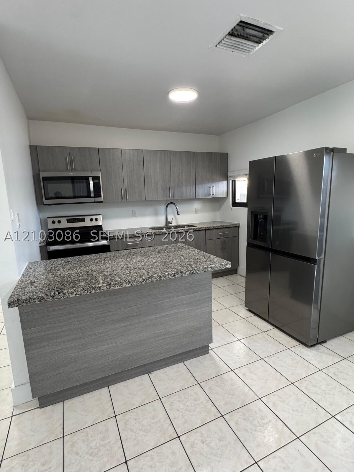 850 SE 2nd Pl Hialeah, FL 33010